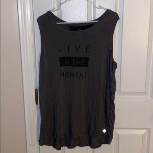 1x strong rise Lularoe  tank